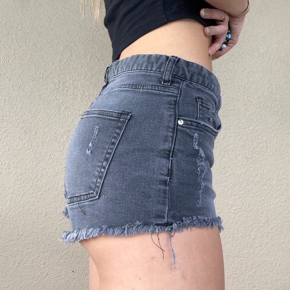 ::H&M:: grey denim shorts - Picture 4 of 4